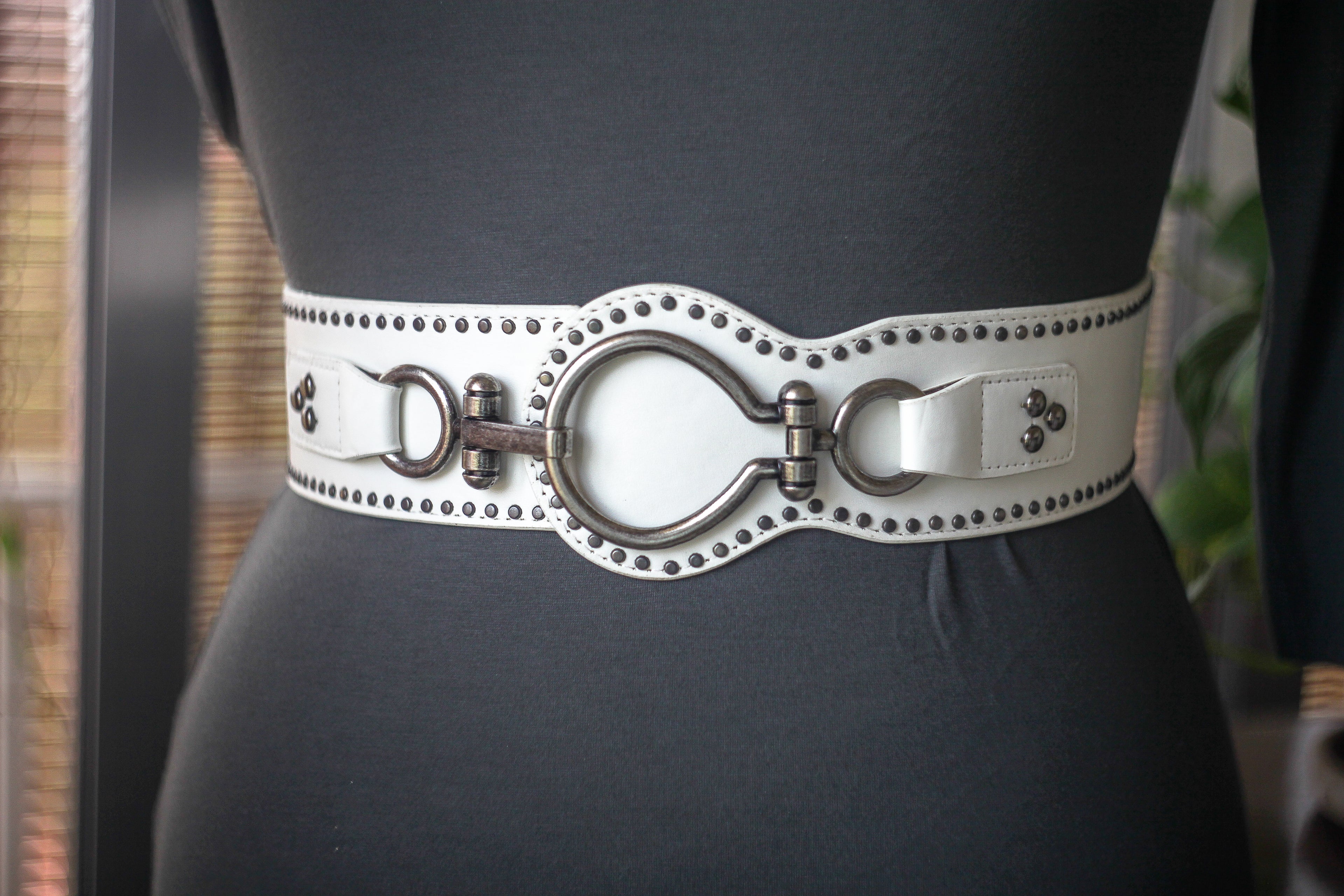 White Belt with silver metal Accent