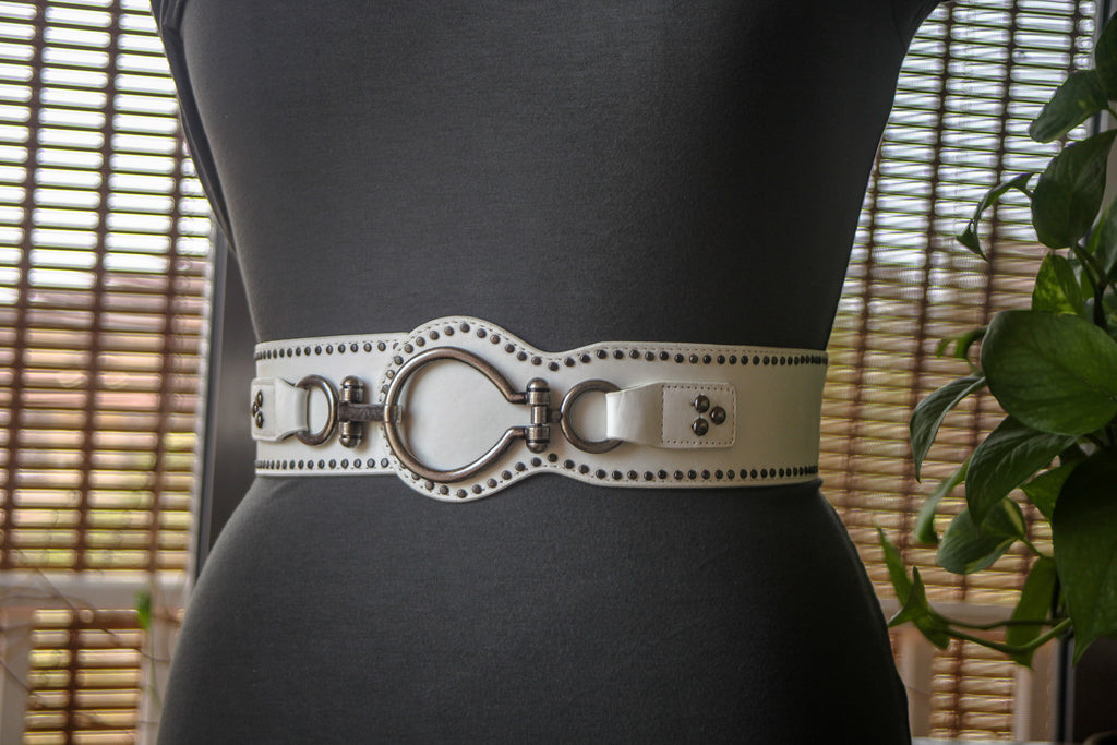 White Belt with silver metal Accent