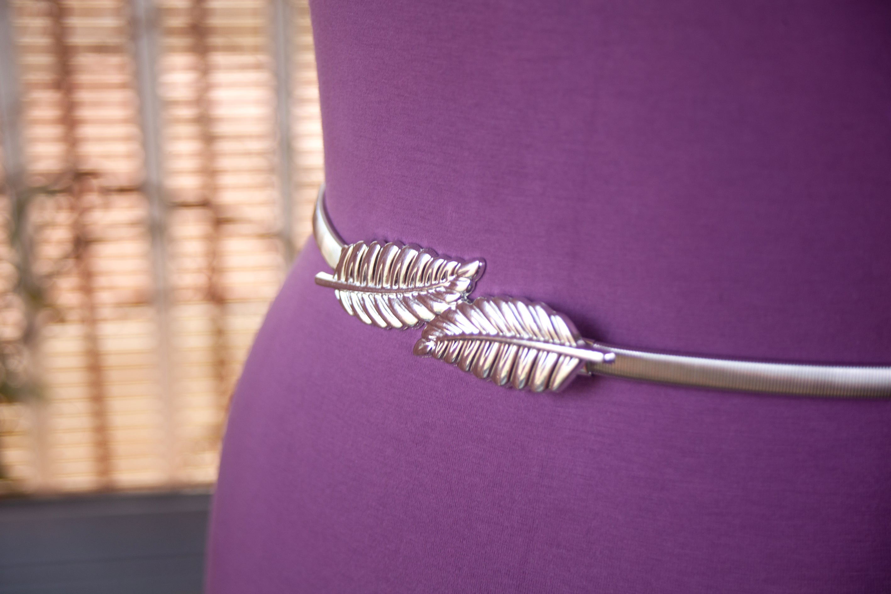 Silver Metal Elastic Belt with Leaf Motif
